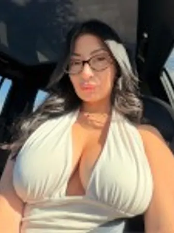 Cami Strella