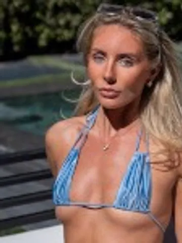 Bonnie Blue