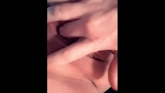 Little touchy touchy😉